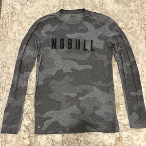 NOBULL Gray Camo Men's Long Sleeve Shirt